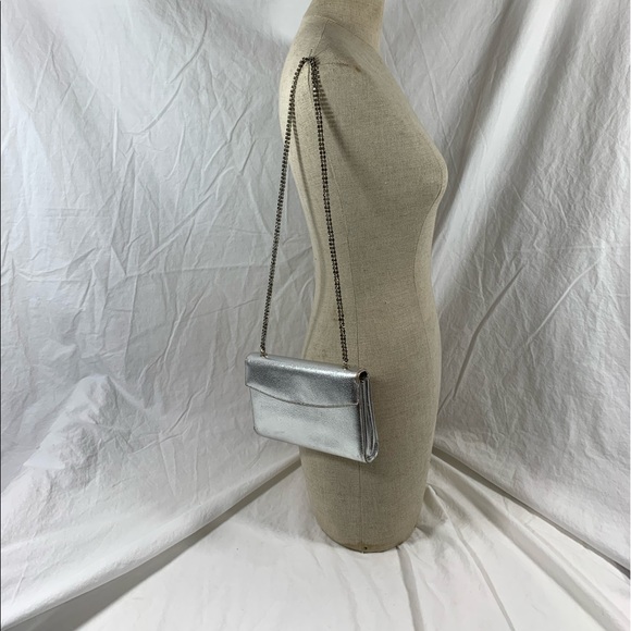 Genuine MORRIS MOSKOWITZ metallic silver kidskin shoulder bag with rhinestones - Picture 2 of 16